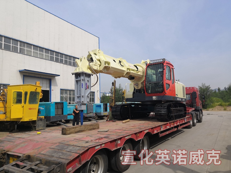 LB100型履帶式全液壓拆爐機(jī)